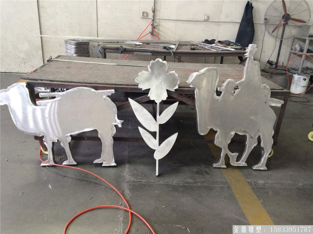 駱駝剪影雕塑 廠家來圖定制